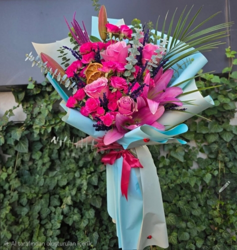 Pembe Güller Aranjımanı buketi 